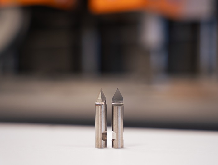 Asymmetric knife blades