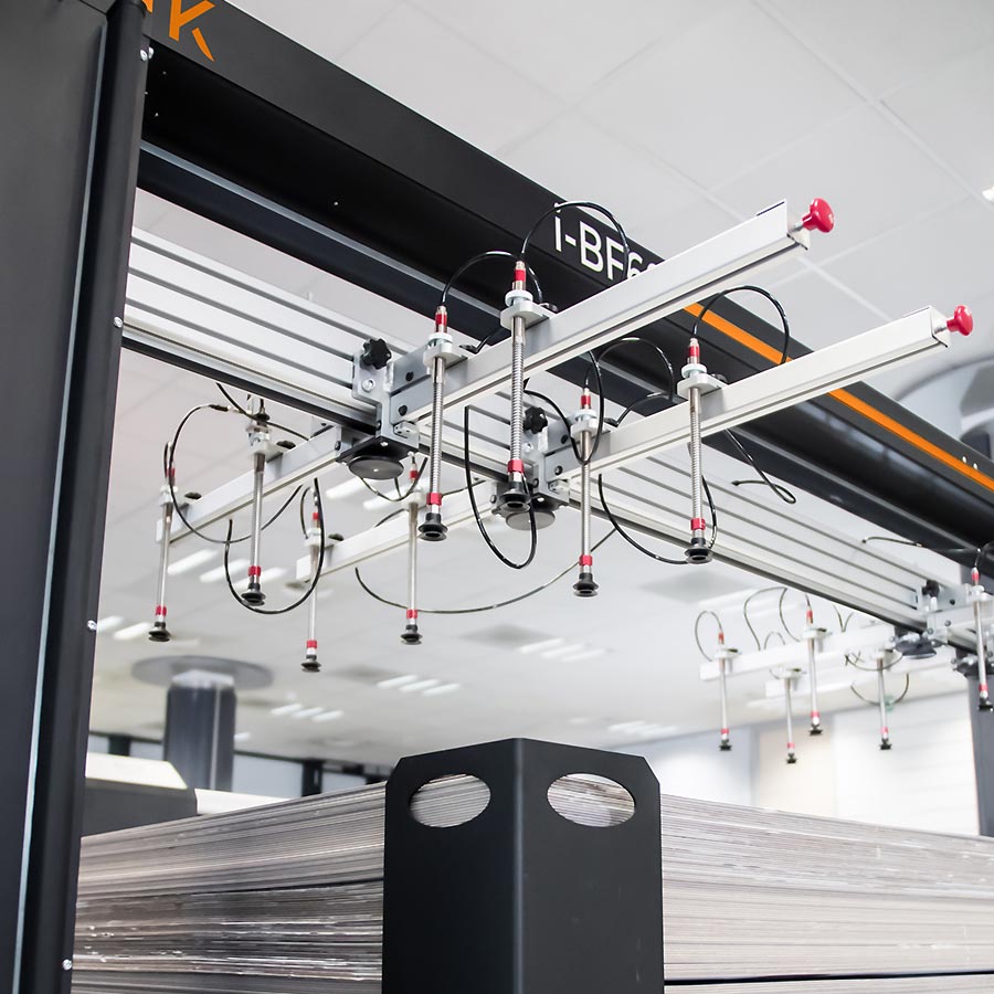 XY Cutters and Tables - Kongsberg Precision Cutting Systems