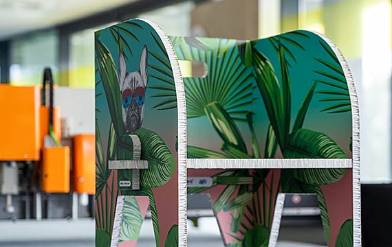 Kongsberg C for display packaging