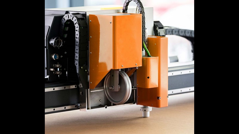 Kongsberg C series cutting table